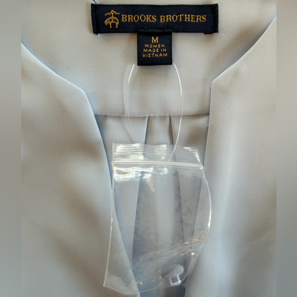 Brooks Brothers Blouse Light Blue long sleeves size M - Picture 2 of 6